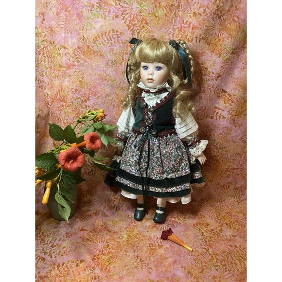 Vtg Swiss Miss Porcelain Doll no tags 1990s 17" Dolls of the World GEPPEDDO - Picture 2 of 5